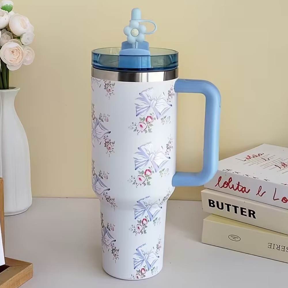 {NIB} 40oz Floral Print Tumbler with Blue Lid and Handle